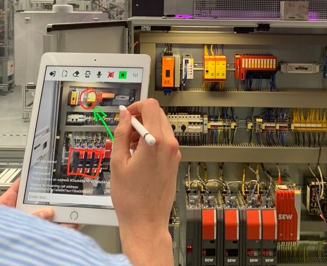 Remote expert annotation on an electrical cabinet